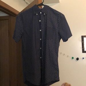 American Eagle Short Sleeve Button-up